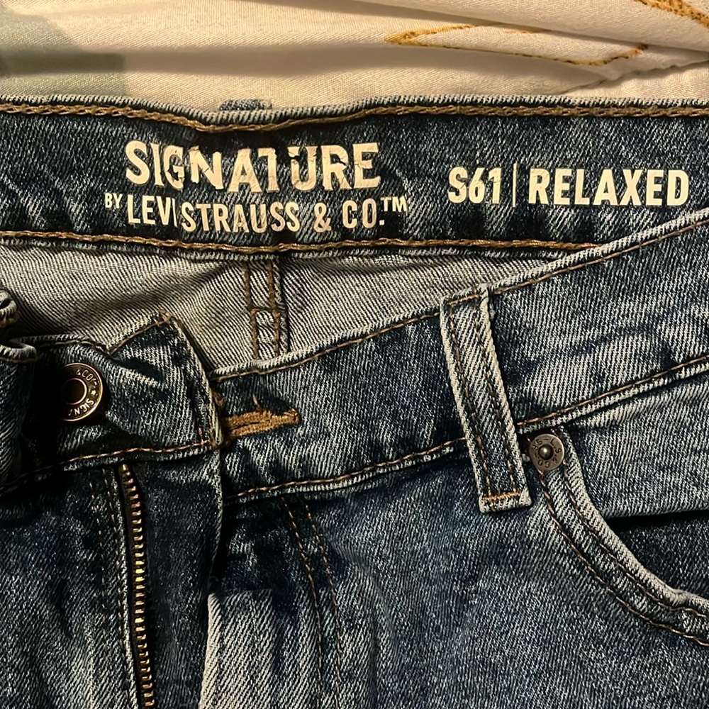 Levis Signature Men’s  Jeans relaxed fit Size 36x34